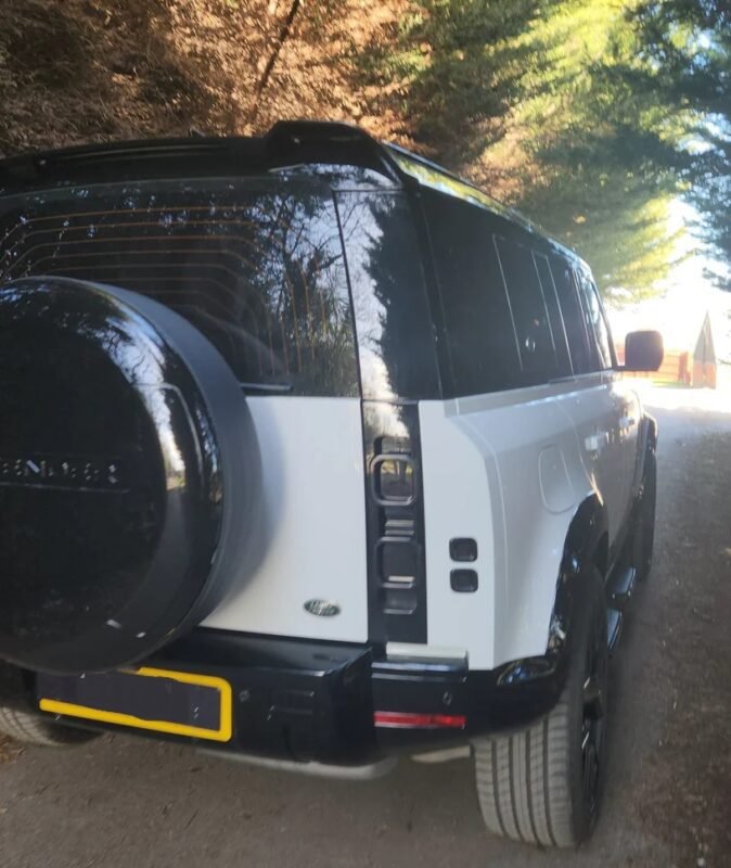 Gloss Black Rear Spoiler V1 for Defender L663