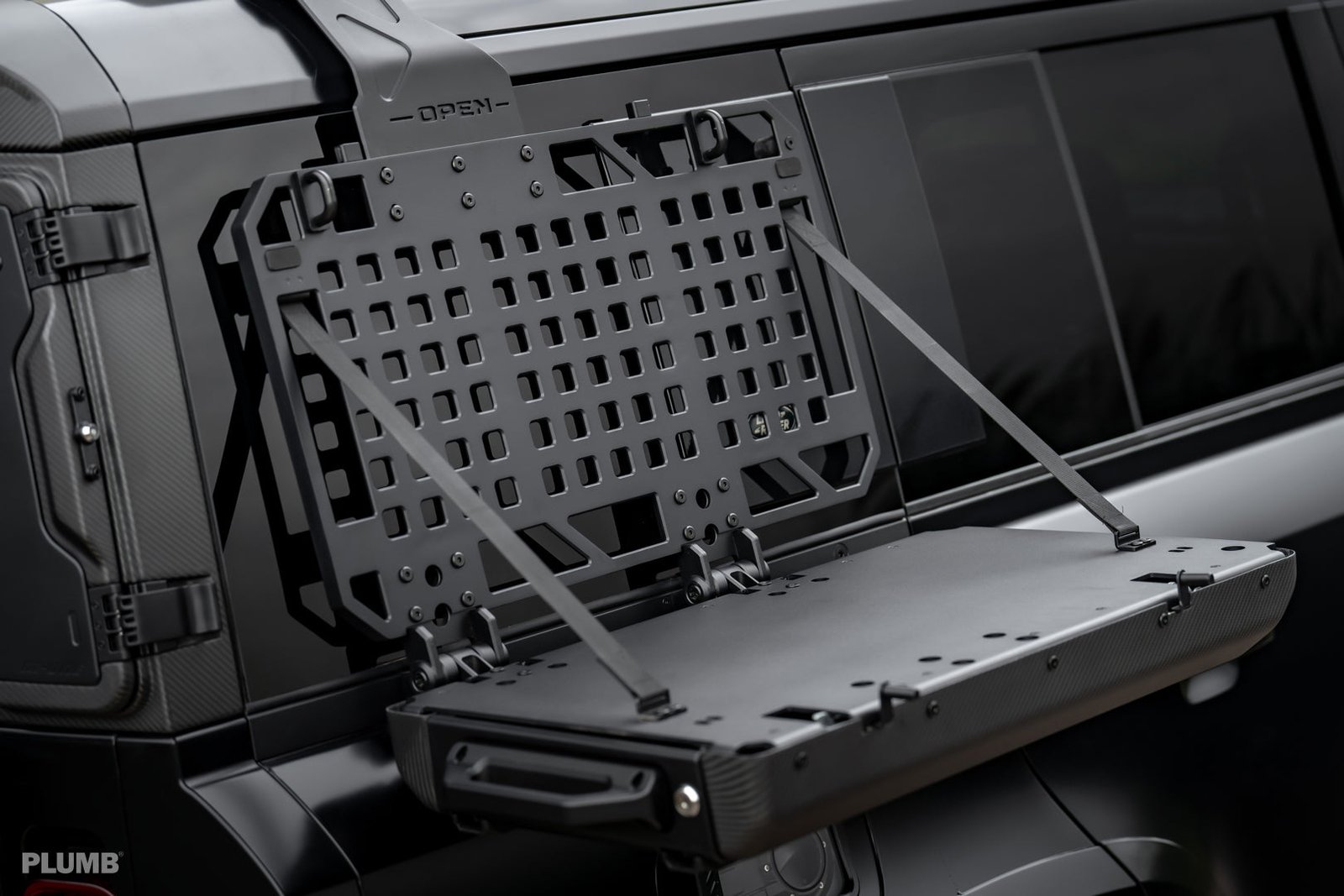 1715179239 533 PLUMB quotM onequot dry carbon side case equipment set