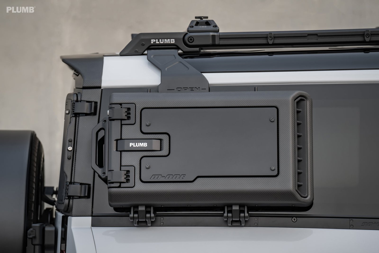 1715179243 474 PLUMB quotM onequot dry carbon side case equipment set