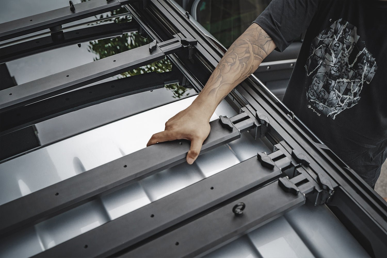 1715179560 527 PLUMB丨Mulfunctional Roof Rack